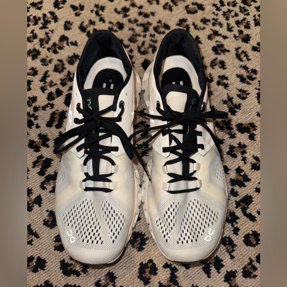 ON Cloud X Training Shoe women’s 8.5